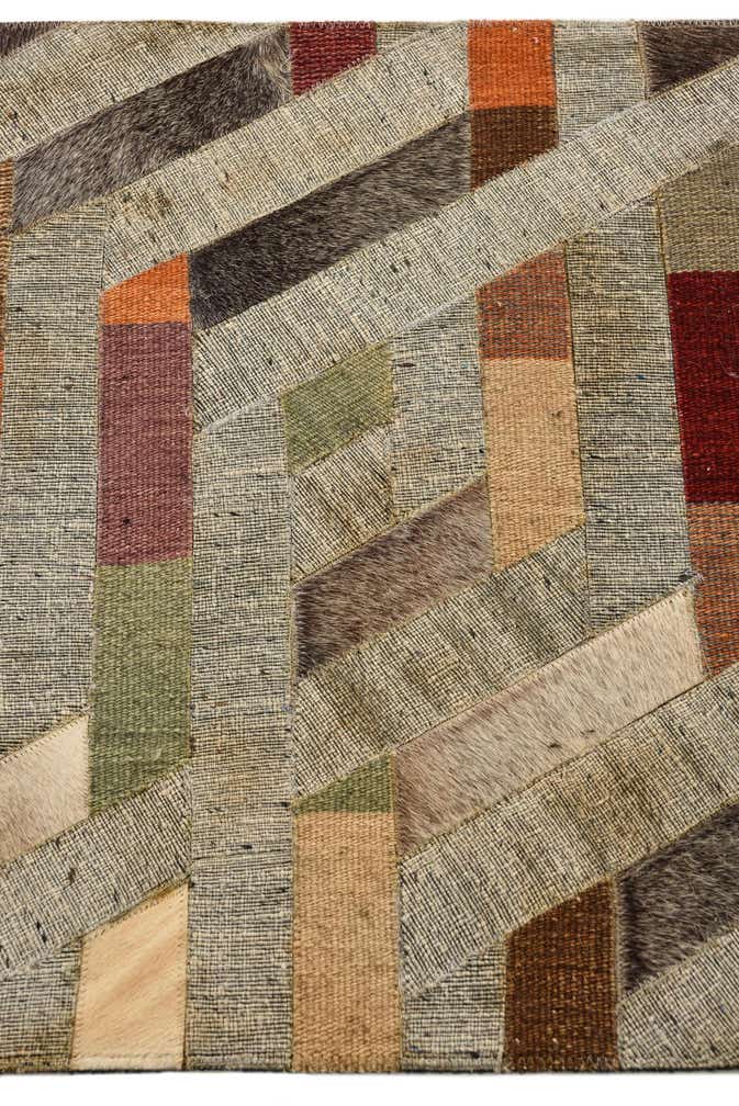 2' 1 x 3' 1 Cowhide Rug
