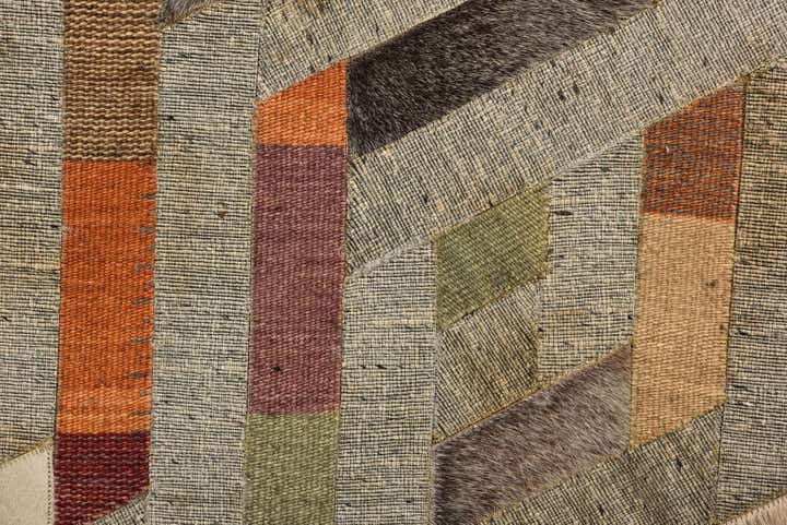 2' 1 x 3' 1 Cowhide Rug