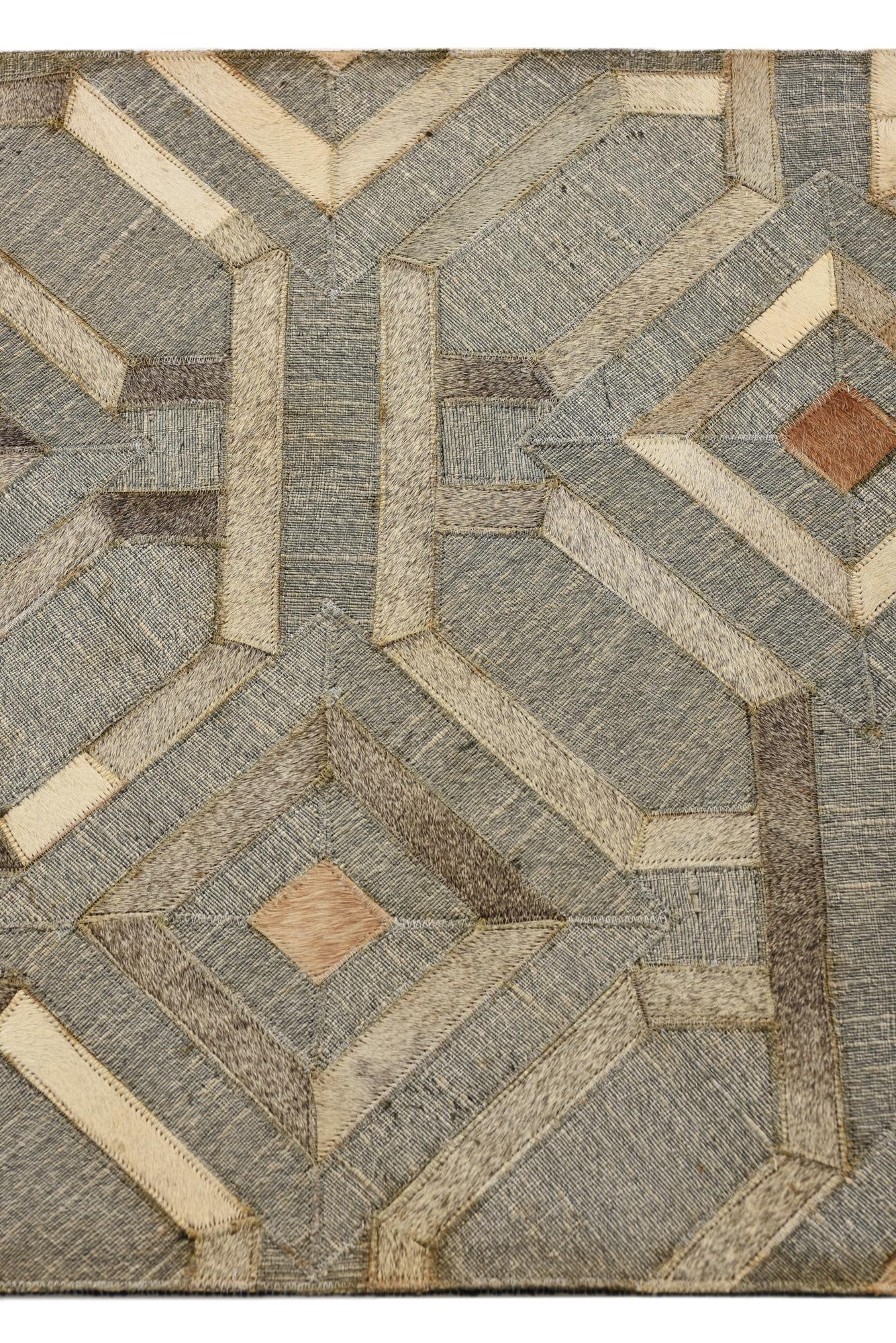 2' 3 x 3' 1 Cowhide Rug