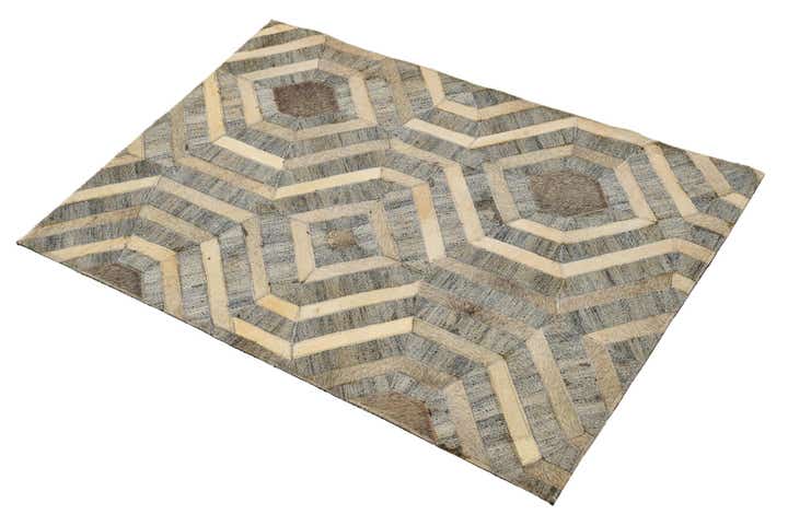 2' 2 x 3' 1 Cowhide Rug