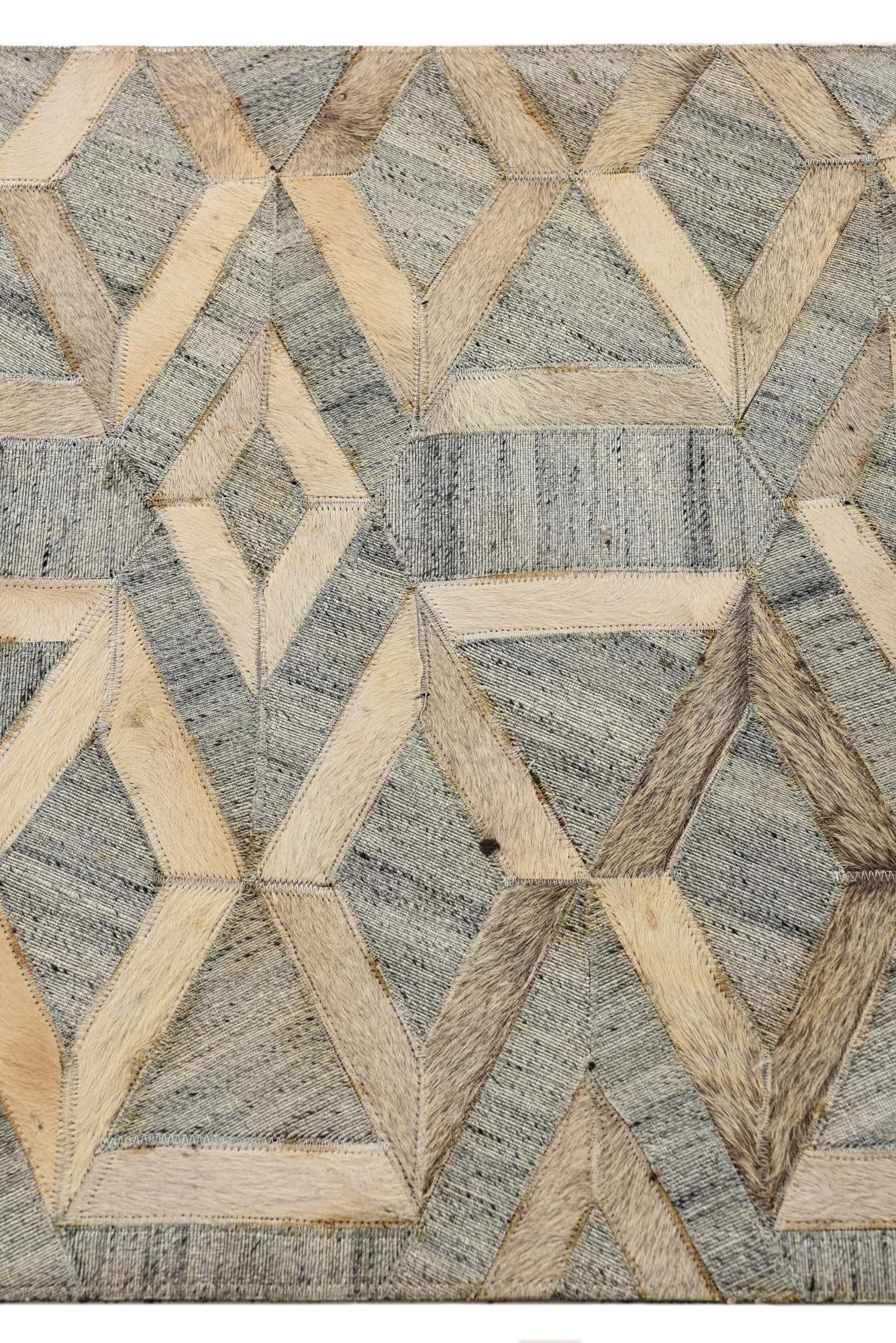 2' 2 x 3' 2 Cowhide Rug