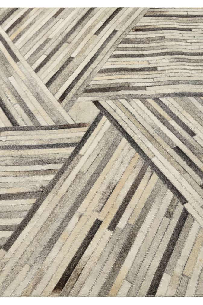 5' 1 x 8' Cowhide Rug