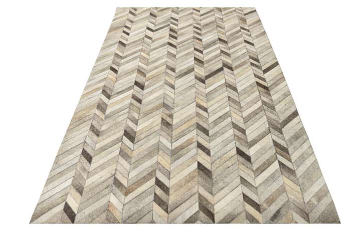 5' x 8' Cowhide Rug