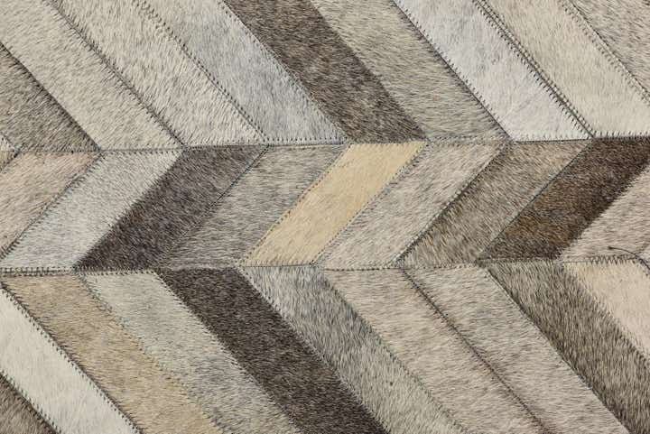 5' x 8' Cowhide Rug