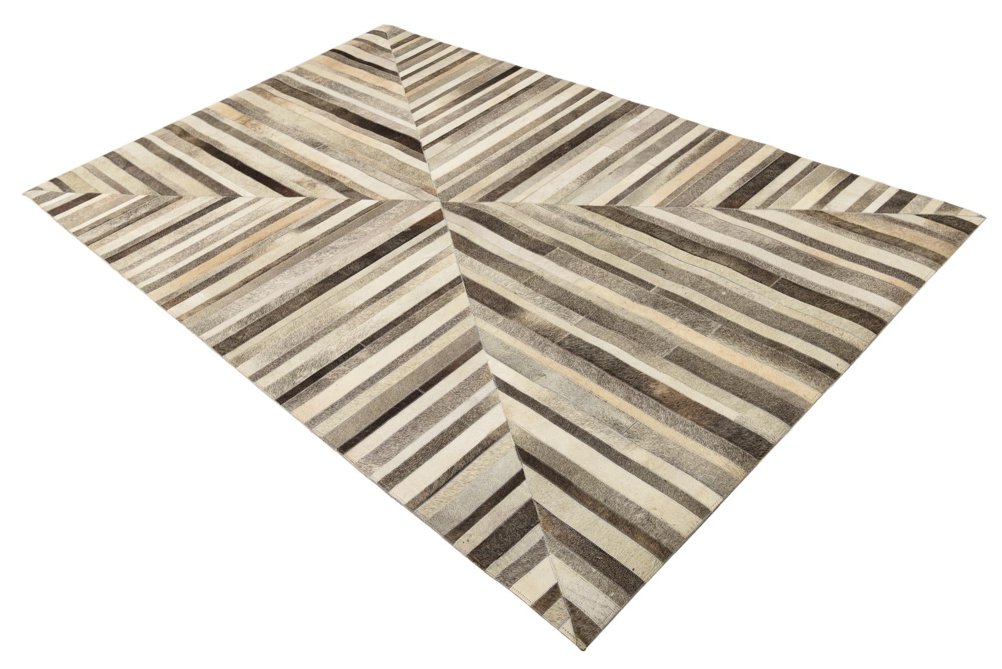 5' 2 x 8' Cowhide Rug