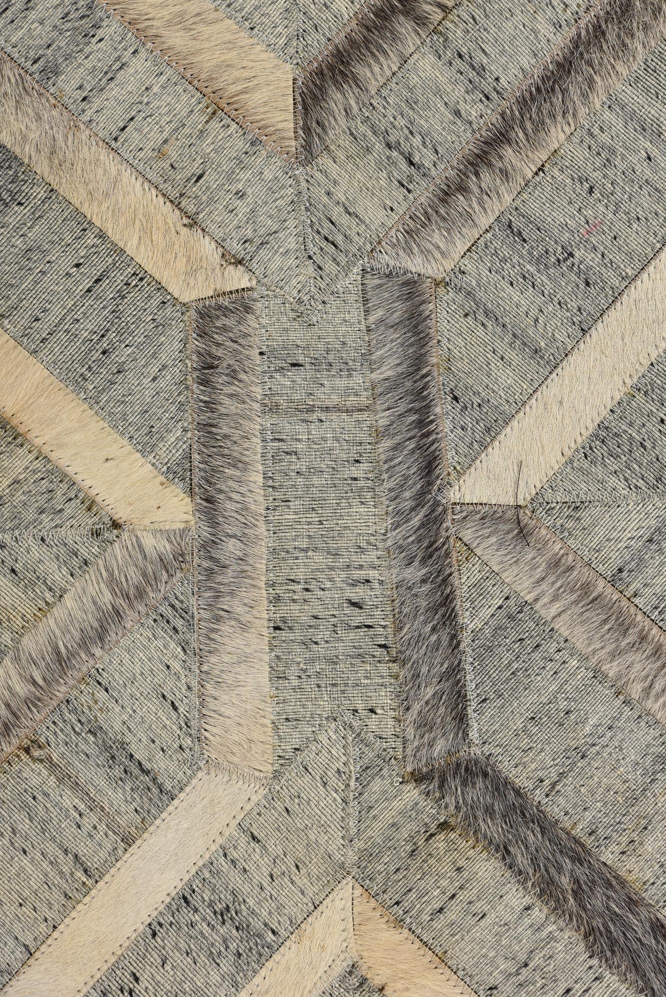 5' 2 x 8' Cowhide Rug
