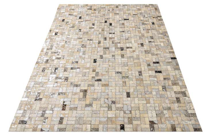 4' 9 x 6' 6 Cowhide Rug