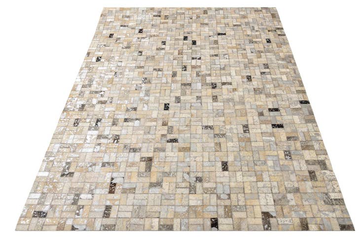 Detail image of 4' 9 x 6' 6 Cowhide Rug