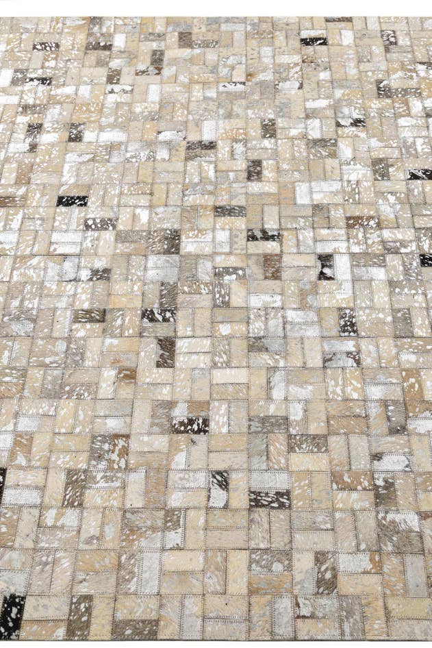 Detail image of 4' 9 x 6' 6 Cowhide Rug