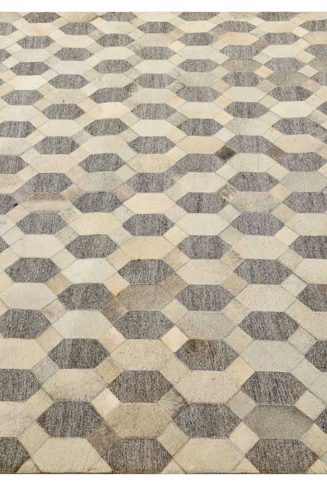 5' 5 x 7' 9 Cowhide Rug