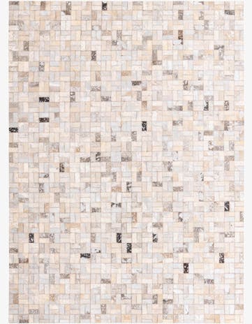 4' 9 x 6' 6 Cowhide Rug