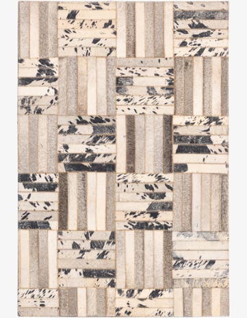 2' 1 x 3' 1 Cowhide Rug