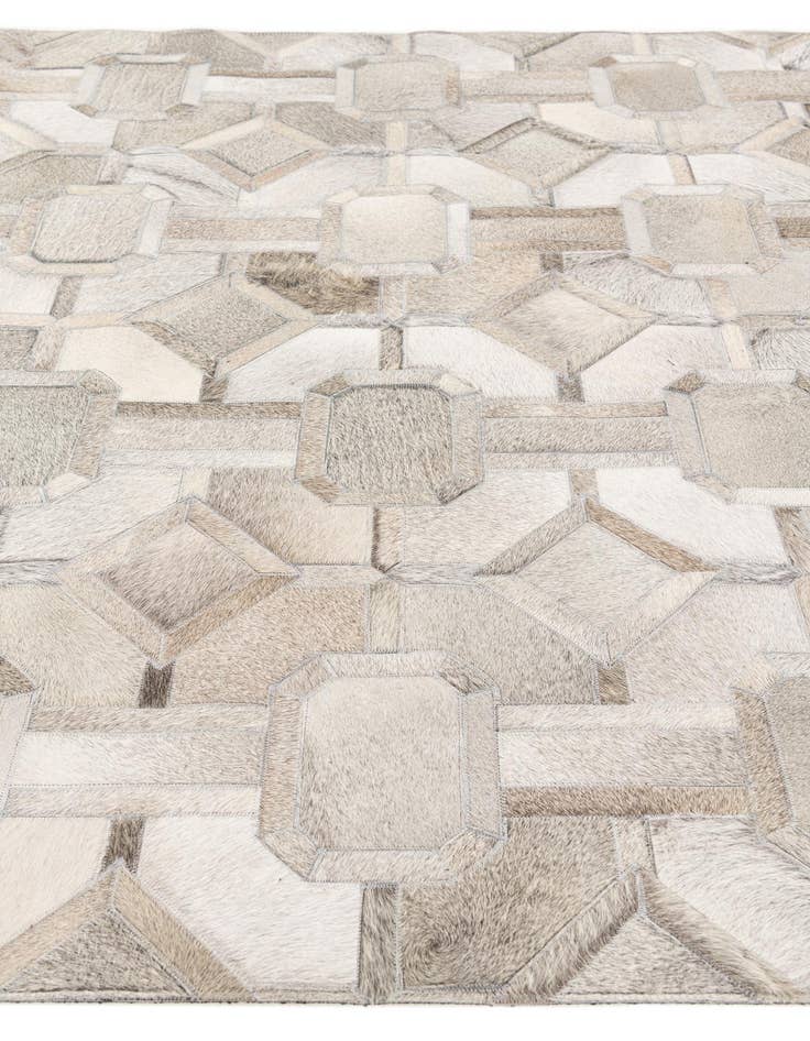 Detail image of 5' 1 x 7' 11 Cowhide Stocks Rug