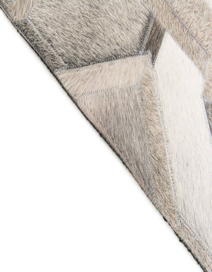 Detail image of 5' 1 x 7' 11 Cowhide Stocks Rug