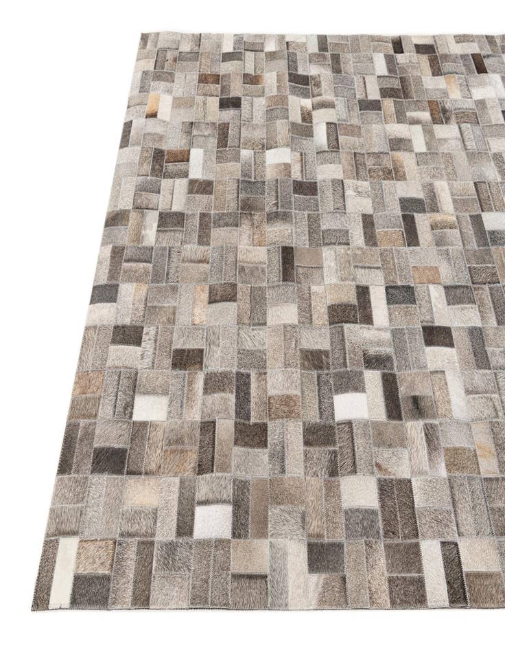 Detail image of 4' 11 x 7' 11 Cowhide Stocks Rug