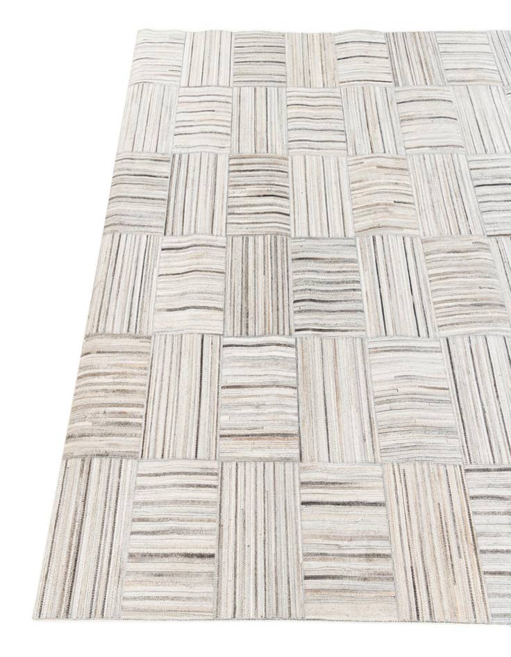 Detail image of 5' x 8' 3 Cowhide Stocks Rug