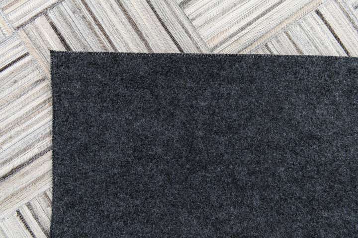 5' x 8' 2 Cowhide Stocks Rug
