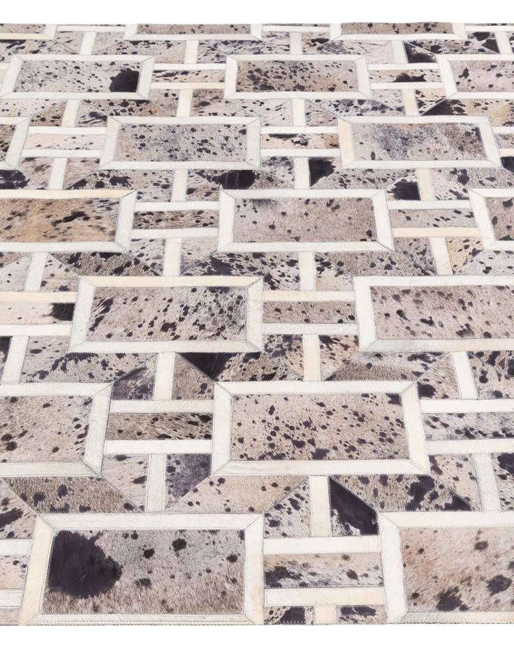 Detail image of 4' 11 x 8' Cowhide Stocks Rug