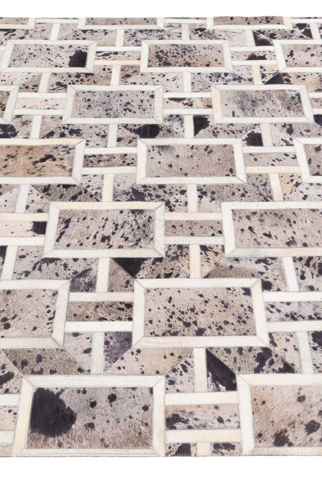 Detail image of 4' 11 x 8' Cowhide Stocks Rug