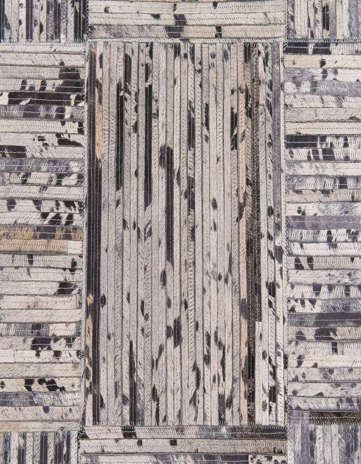 Detail image of 4' 11 x 7' 10 Cowhide Stocks Rug
