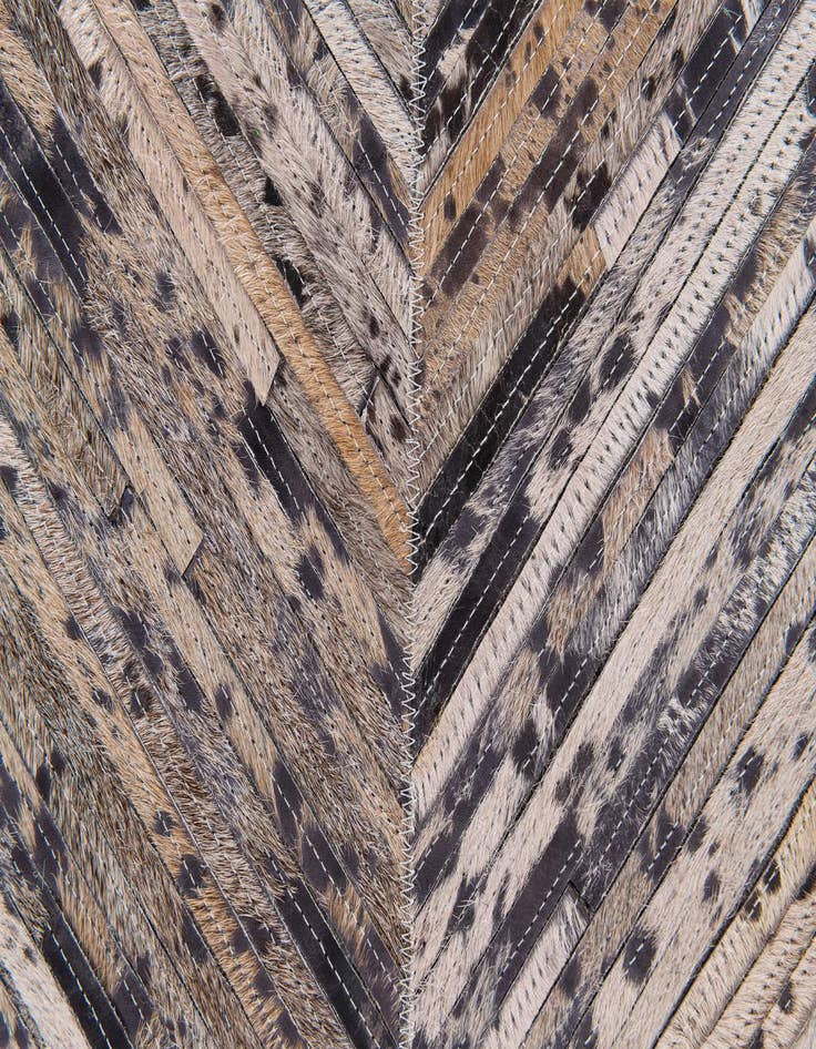 Detail image of 5' 1 x 8' 2 Cowhide Stocks Rug