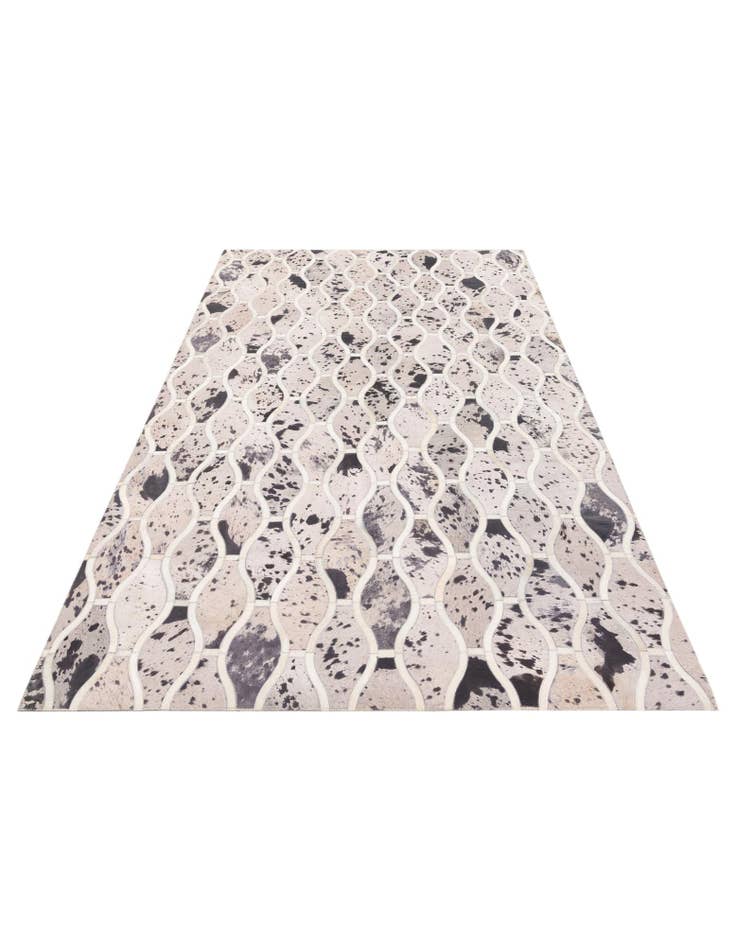 Detail image of 4' 11 x 7' 9 Cowhide Stocks Rug