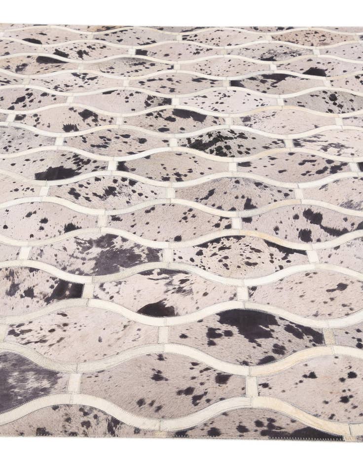 Detail image of 4' 11 x 7' 9 Cowhide Stocks Rug