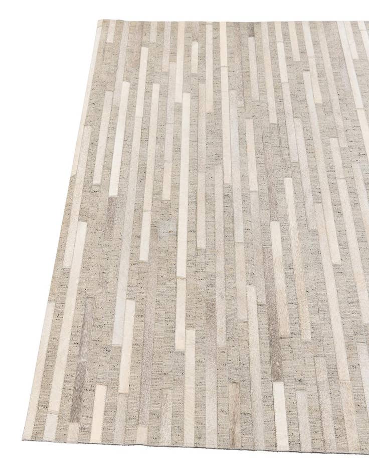 Detail image of 4' 1 x 6' 1 Cowhide Stocks Rug