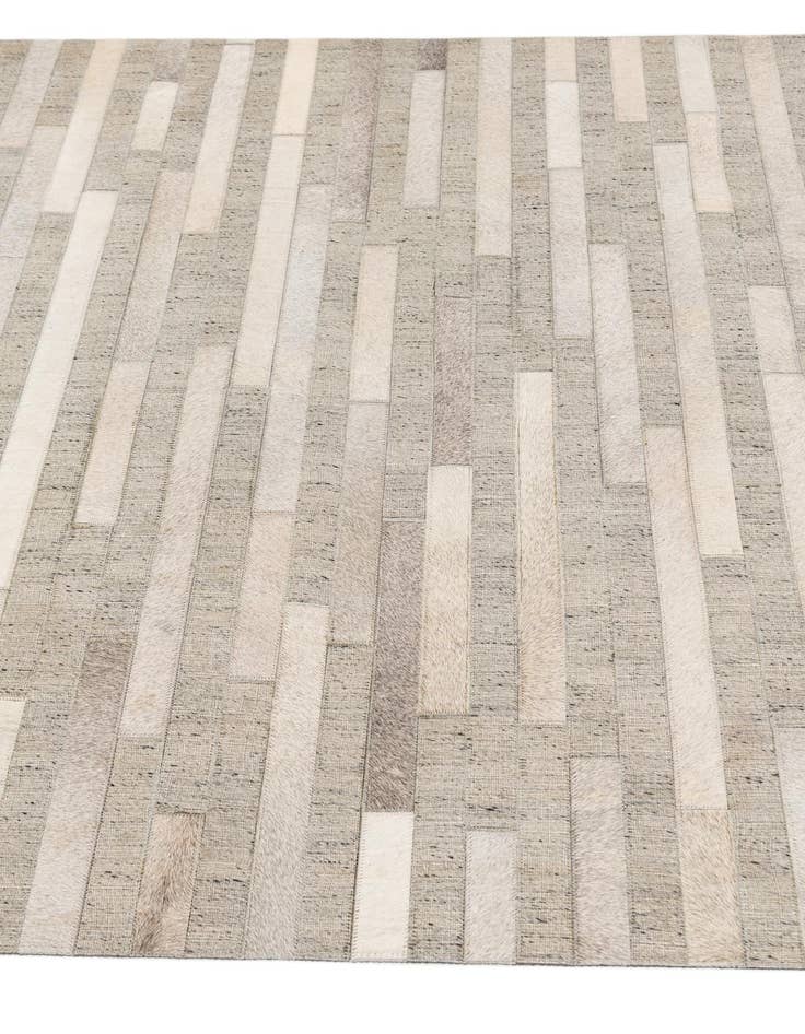 Detail image of 4' 1 x 6' 1 Cowhide Stocks Rug