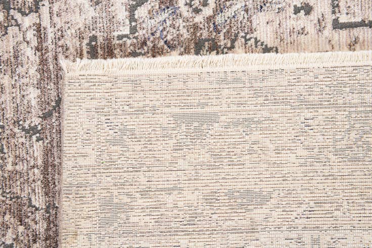 Detail image of 5' 4 x 7' 5 Damask Rug