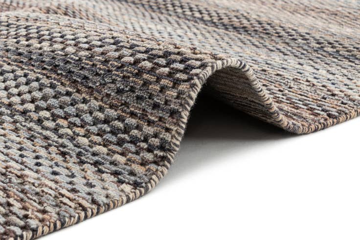 Detail image of 4' x 6' Hand Knotted Darya Wool Rug