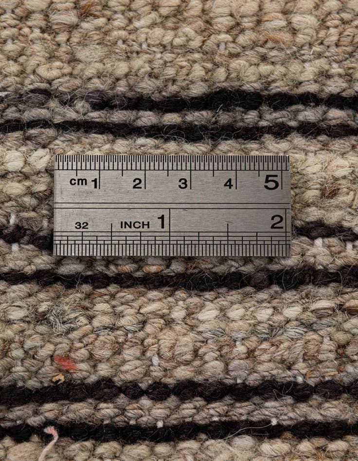 Detail image of 8' 2 x 9' 11  Hand Knotted Darya Wool Rug