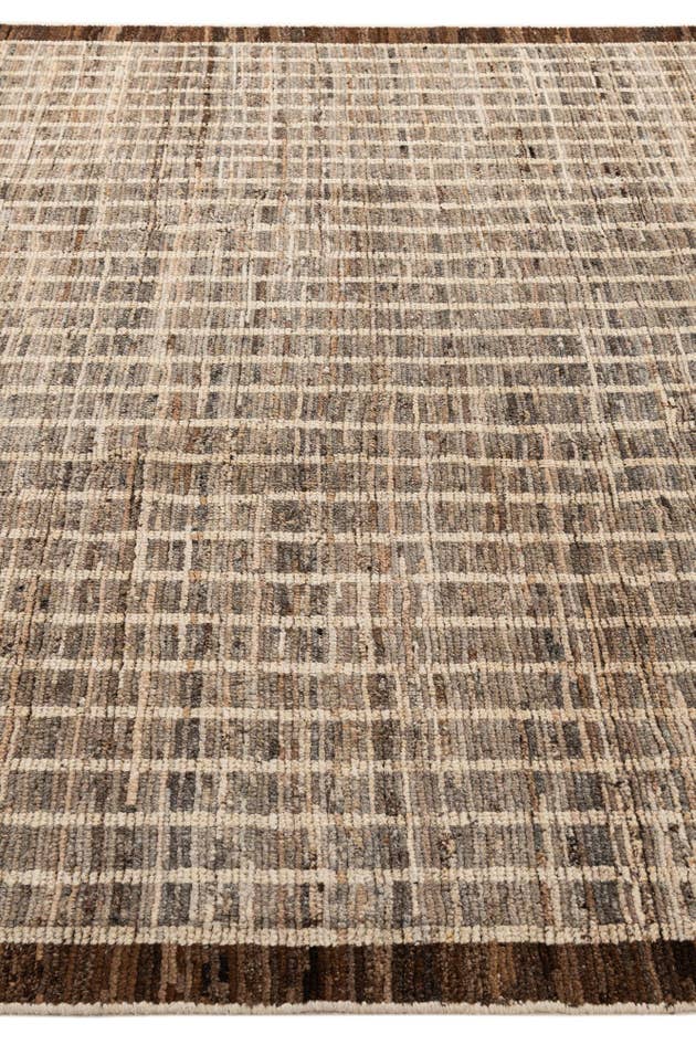 Detail image of 8' 2 x 10' 3 Hand Knotted Darya Wool Rug