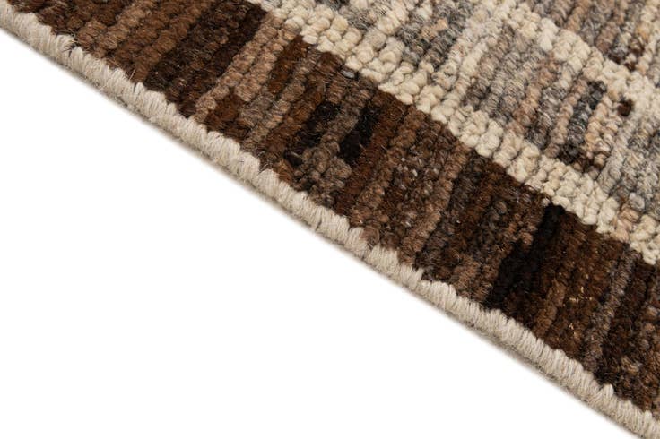 Detail image of 8' 2 x 10' 3 Hand Knotted Darya Wool Rug