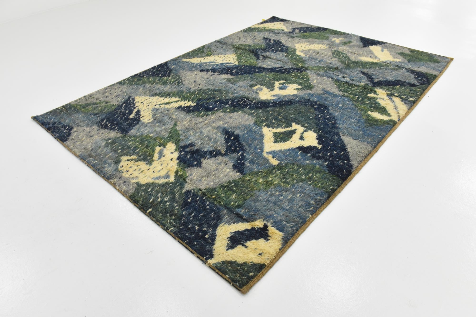 6' 8 x 9' 5 Hand Knotted Darya Wool Rug