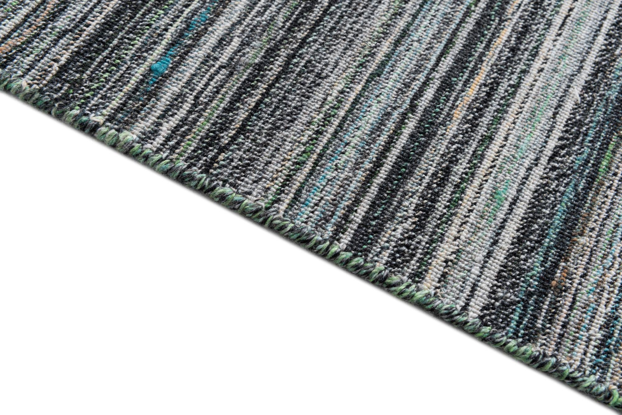 5' 8 x 8' Hand Knotted Darya Wool Rug