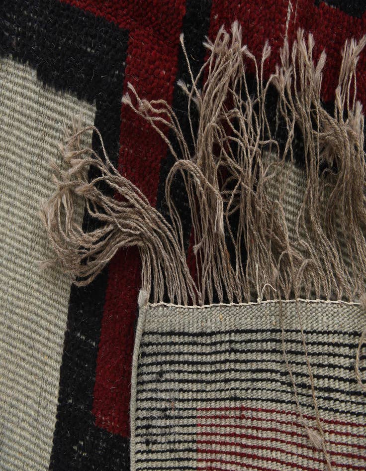 Detail image of 8' x 11'  Hand Knotted Darya Wool Rug