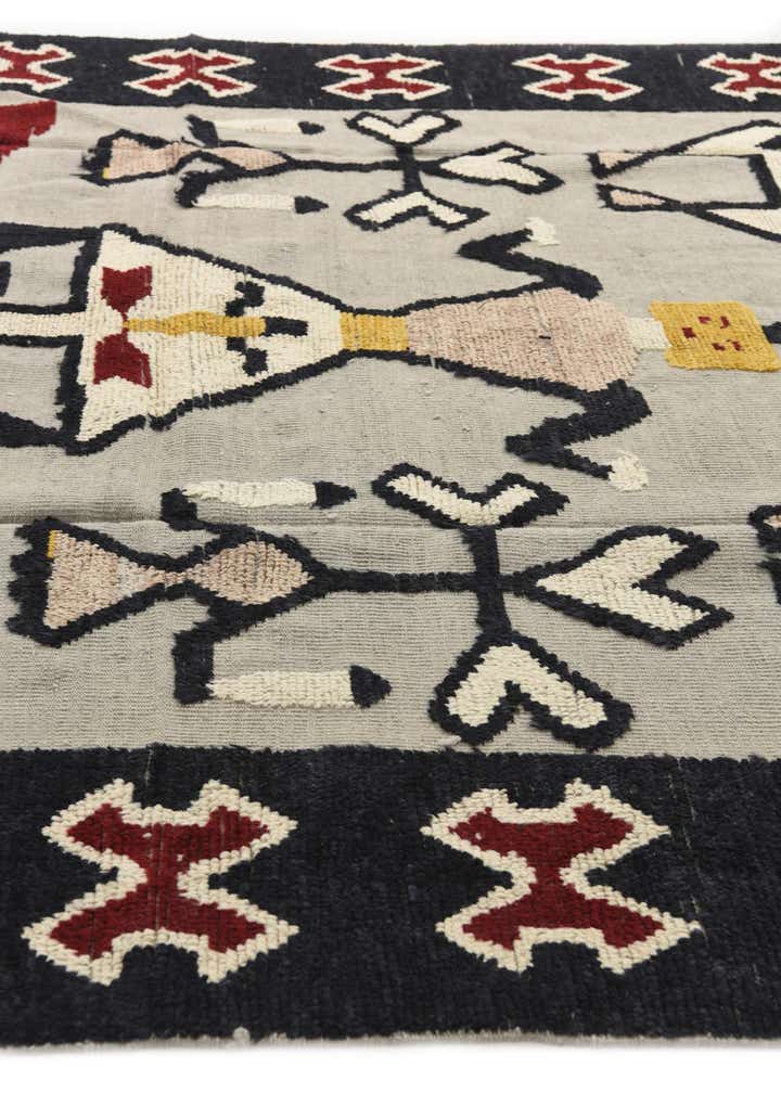 8' x 10' 4 Hand Knotted Darya Wool Rug