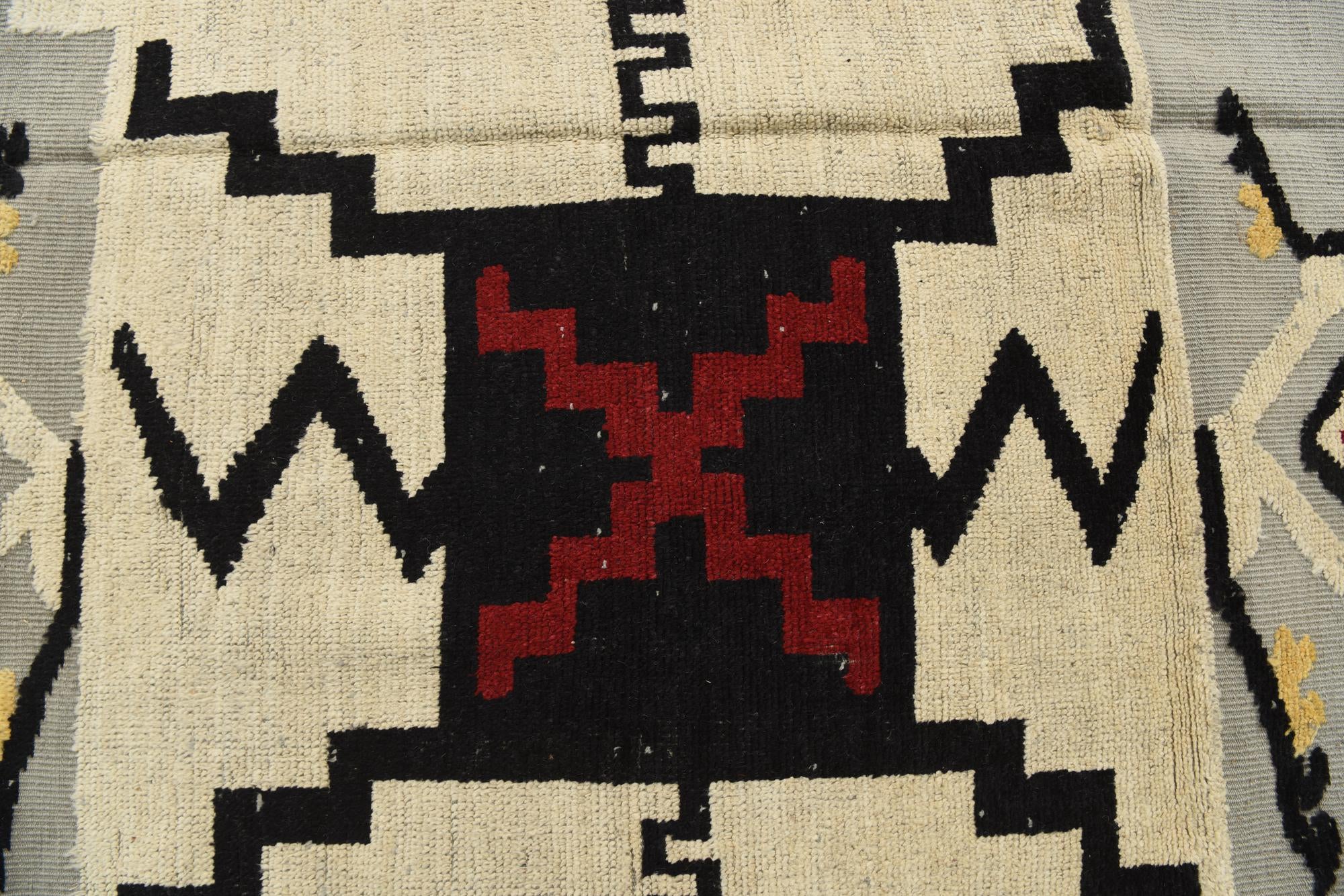 8' x 10' 8 Hand Knotted Darya Wool Rug