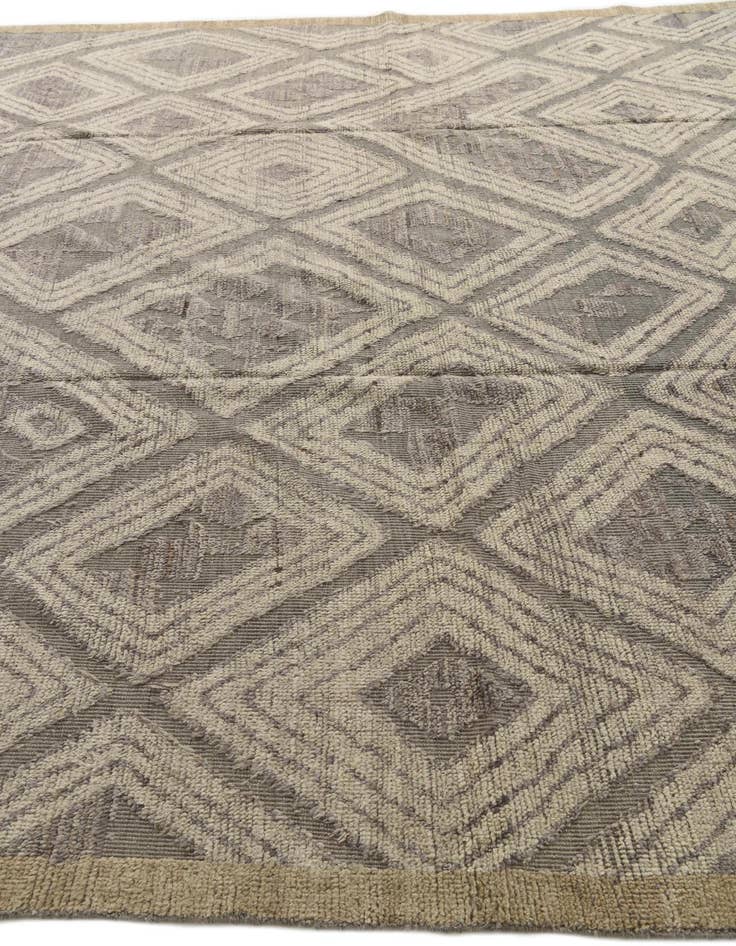 Detail image of 10' 5 x 15' Hand Knotted Darya Wool Rug