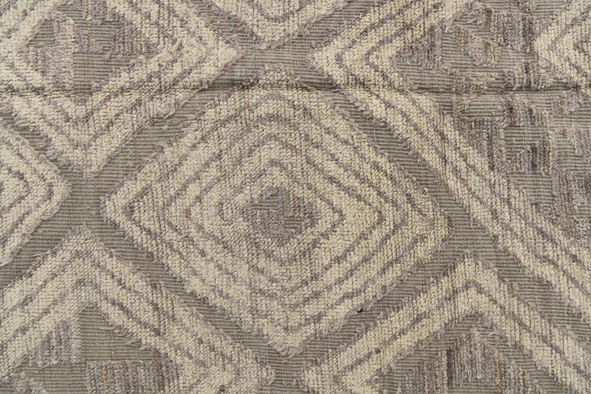 10' 5 x 15' Hand Knotted Darya Wool Rug