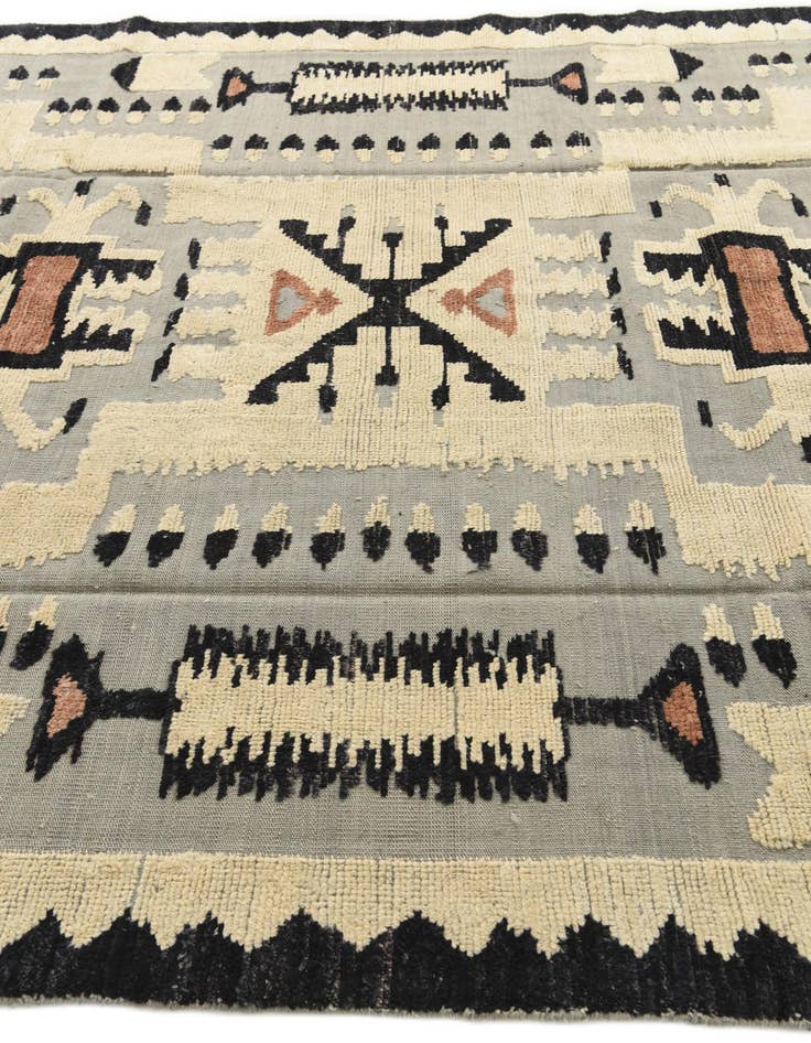 Detail image of 8' x 10' 6 Hand Knotted Darya Wool Rug