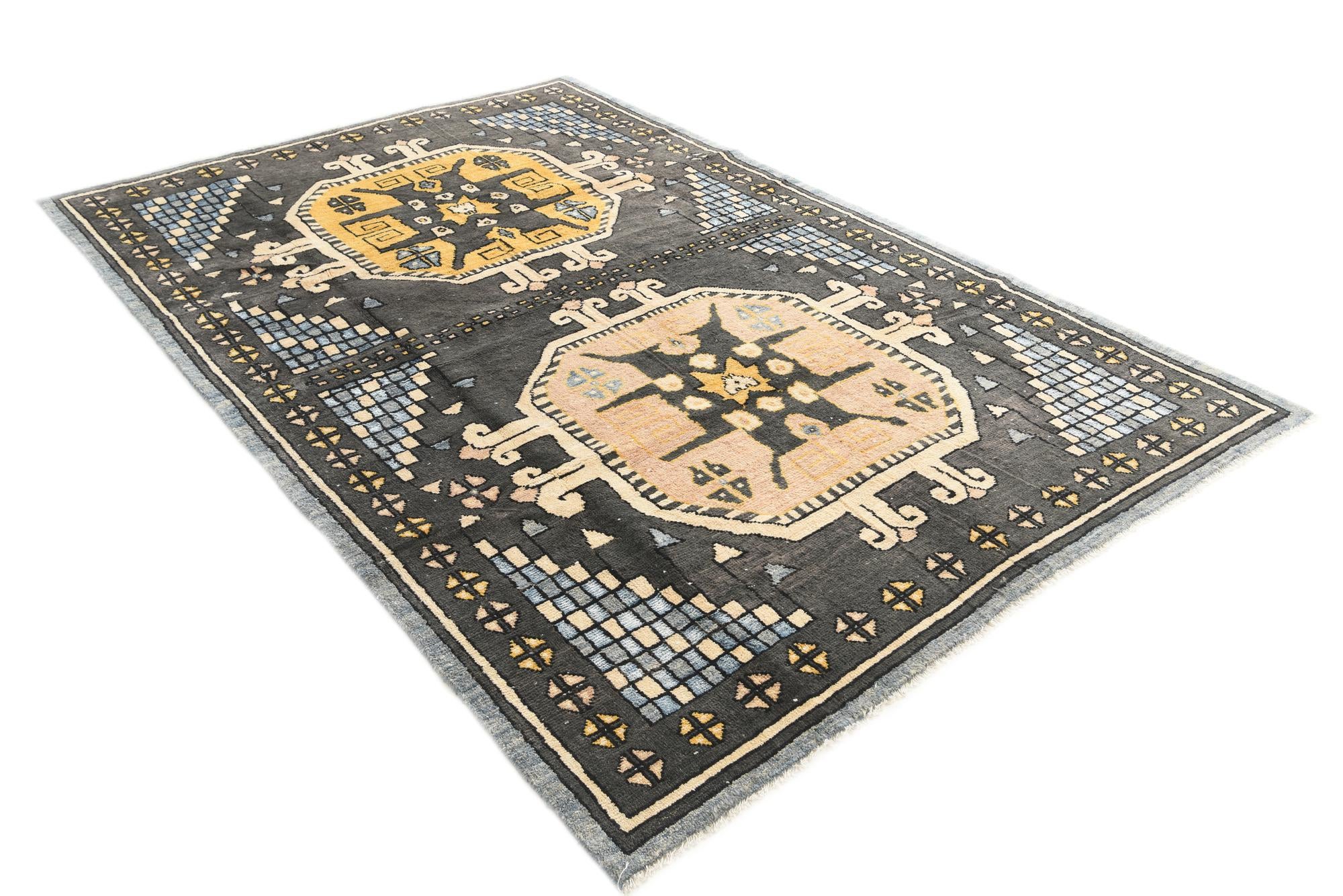 6' 7 x 9' 10 Hand Knotted Darya Rug