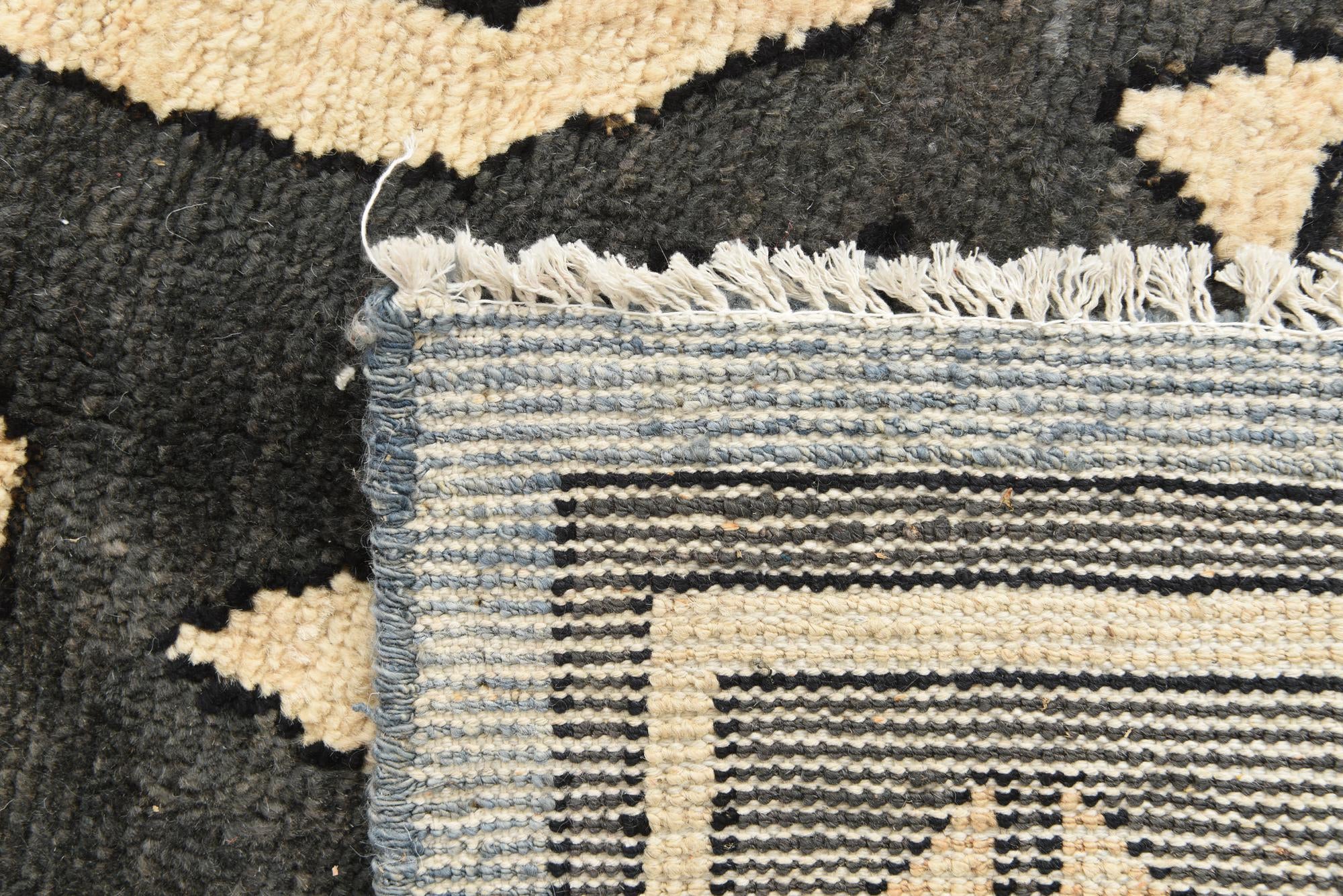 6' 7 x 9' 10 Hand Knotted Darya Rug