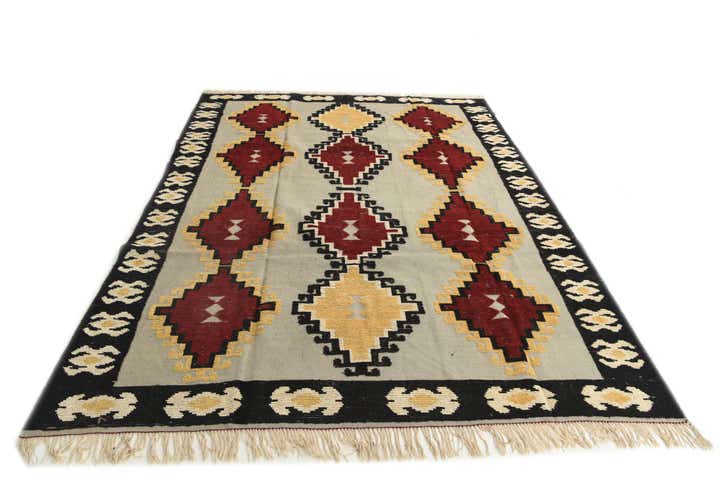 8' x 10' 4 Hand Knotted Darya Wool Rug