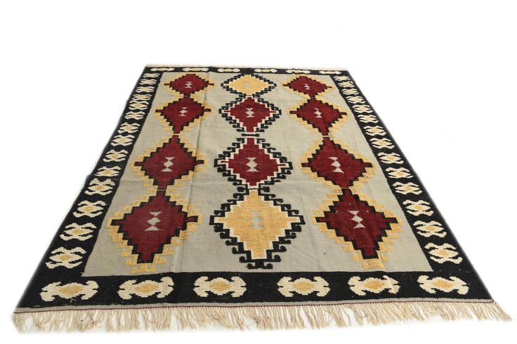 Detail image of 8' x 10' 4 Hand Knotted Darya Wool Rug