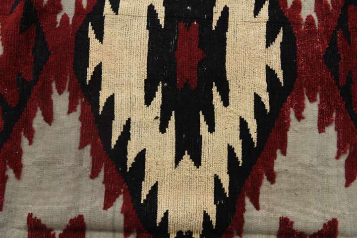 8' x 10' 4 Hand Knotted Darya Wool Rug