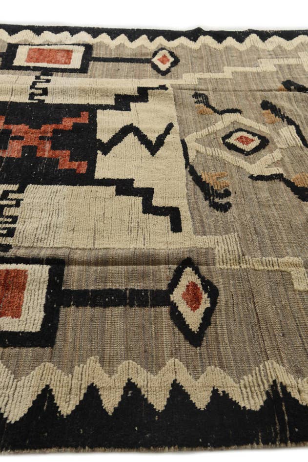 Detail image of 7' 10 x 11' 2 Hand Knotted Darya Wool Rug
