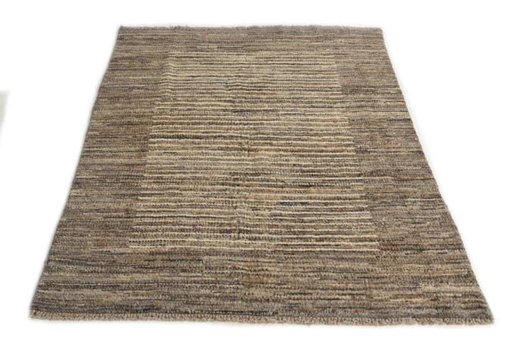 Detail image of 4' 3 x 6' Hand Knotted Darya Wool Rug