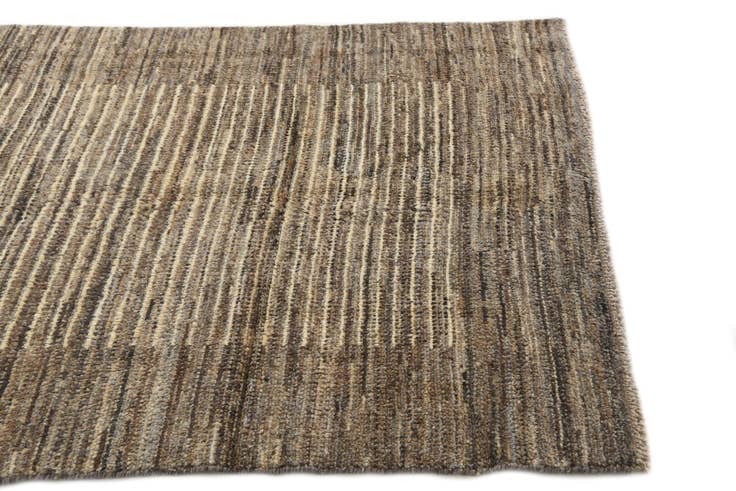 Detail image of 4' 3 x 6' Hand Knotted Darya Wool Rug
